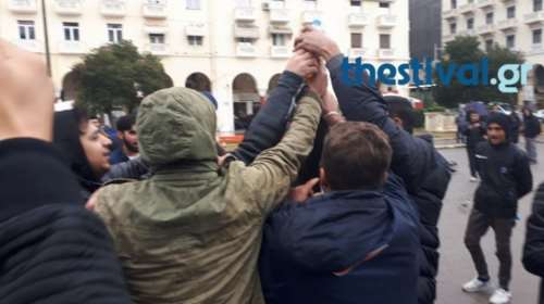 Πρόσφυγας προσπάθησε να αυτοπυρποληθεί  - Βίντεο