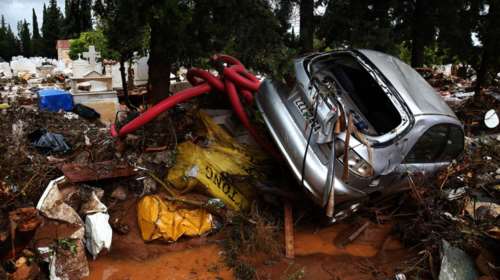 16 οι νεκροί από την πλημμύρα - 4 οι αγνοούμενοι