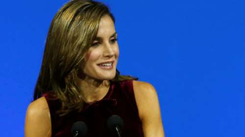 Συγκινημένη και απαστράπτουσα η Λετίσια στην πόλη που έζησε ως φοιτήτρια