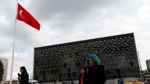 Η Άγκυρα απαγόρευσε τις εκδηλώσεις ομοφυλόφιλων