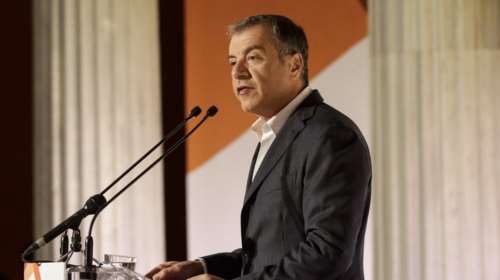 Θεοδωράκης: Ο νέος φορέας θα χτιστεί πάνω στην ενότητα