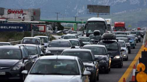 Αυξημένη κίνηση στους δρόμους λόγω 24ωρης απεργίας στο μετρό