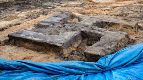 Αμβούργο: Γιγαντιαία σβάστικα βρέθηκε κάτω από γήπεδο ποδοσφαίρου