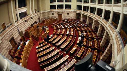 «Μπλόκο» της Βουλής στα απόρρητα έγγραφα που κατέθεσε ο Λοβέρδος