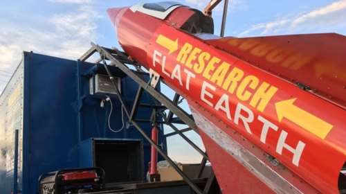 Θα πετάξει με αυτοσχέδιο πύραυλο για να αποδείξει πως η Γη είναι επίπεδη