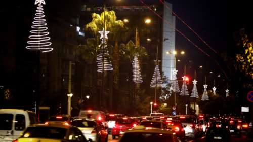 Στολίστηκε χριστουγεννιάτικα η πρωτεύουσα -εικόνες