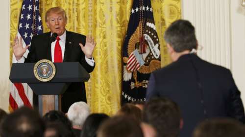 Το TIME (ίσως) επέλεξε τον Τραμπ για πρόσωπο της χρονιάς;