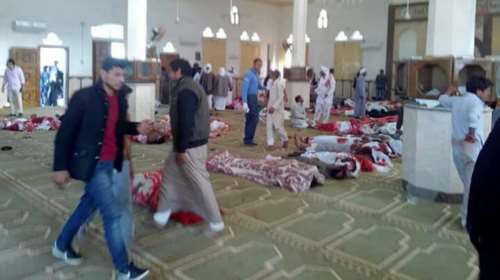 Κρατώντας σημαίες του ISIS σκότωσαν 305 ανθρώπους στο Σινά