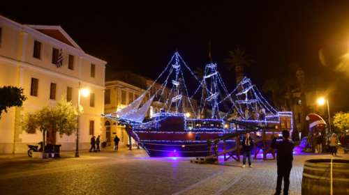 Πειρατικό καράβι στόλισε ο Δήμος Ναυπλίου