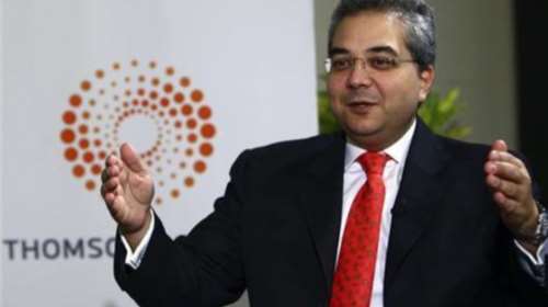 Ποιος είναι ο Τζον Σφακιανάκης που ανέφερε ο Τσίπρας στη Βουλή