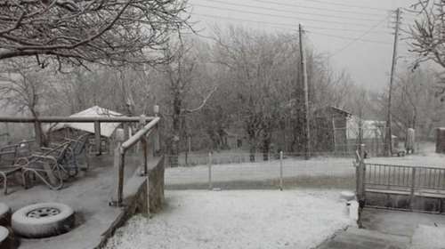 Στα λευκά «ντύθηκαν» τα ορεινά χωριά της Ηπείρου