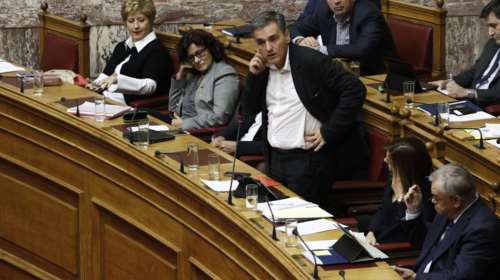 Αναταραχή στον ΣΥΡΙΖΑ για τους πλειστηριασμούς μετά τις αντιδρασεις