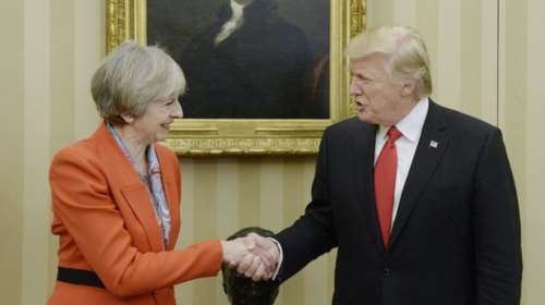 Βρετανία: Η... λάθος Τερέζα Μέι περιμένει τη &quot;συγγνώμη&quot; του Ντόναλντ Τραμπ