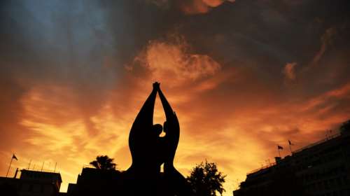 Καιρός: Νοτιάδες με βροχές και αφρικανική σκόνη