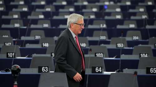 Χαλάρωση των κριτηρίων για το χρέος της Eυρωζώνης ζητά ο Γιούνκερ