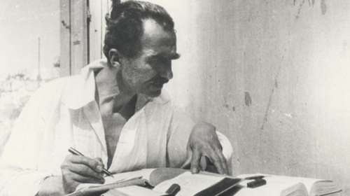 Καμία ελπίδα: Στο Facebook εύχονταν χρόνια πολλά στον ...Νίκο Καζαντζάκη