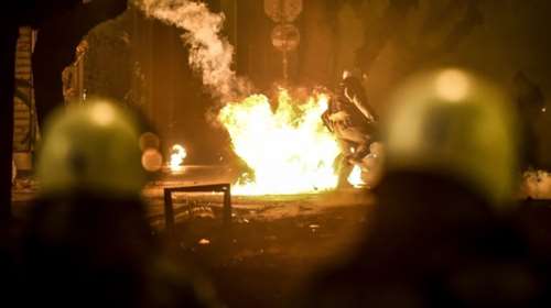 Ολόκληρο «οπλοστάσιο» είχαν οι κουκουλοφόροι στα Εξάρχεια