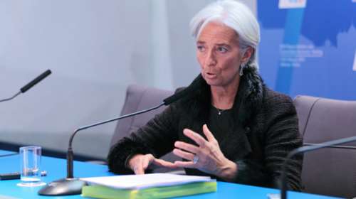 Λαγκάρντ: Ρύθμιση χρέους για βιώσιμη ελληνική οικονομία