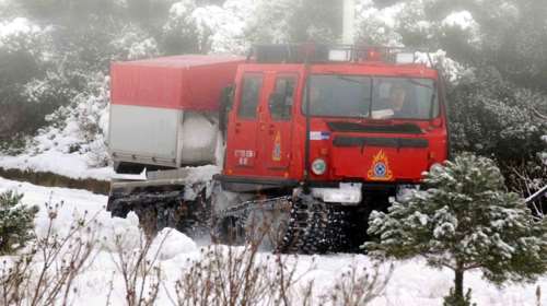 Απεγκλώβισαν 4 άτομα από τα παγωμένα Βαρδούσια σε υψόμετρο 2.000 μέτρων