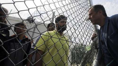 Θεοδωράκης για Μόρια: Οι ΣΥΡΙΖΑΝΕΛ παντελώς ανίκανοι και εδώ