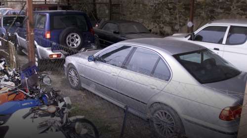 Μεγάλη αστυνομική επιχείρηση για συμμορία που έκλεβε ΙΧ και μηχανές