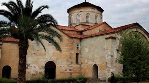 Στο φως τοιχογραφίες και ψηφιδωτά στην Αγία Σοφία Τραπεζούντας {Βίντεο}