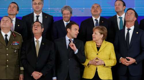 Die Welt: «Ναυάγιο» στη Σύνοδο της ΕΕ για πρόσφυγες-άσυλο