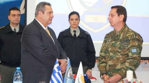 Οι αστυνομικοί κατηγορούν τον Καμμένο για ρουσφέτια στους στρατιωτικούς