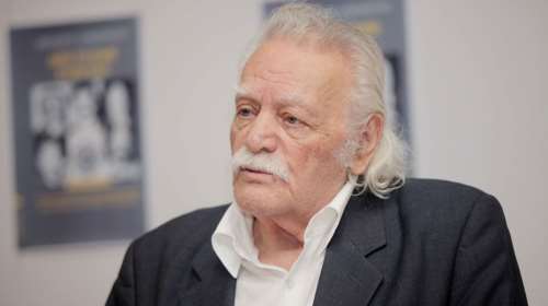 Στο πλευρό της Athens Review of Books Γλέζος και Κοροβέσης