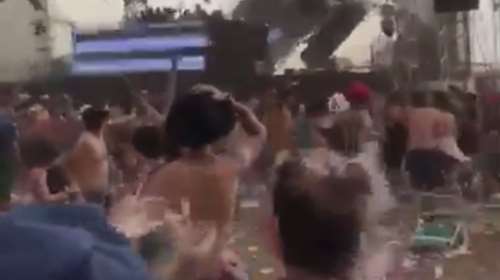 Κατέρρευσε η σκηνή σε φεστιβάλ στη Βραζιλία - Νεκρός ο DJ (ΒΙΝΤΕΟ)