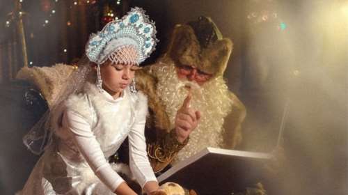 Θεσσαλονίκη: Ο έλληνας Άγιος Βασίλης και o Ρώσος &quot;Παππούς Πάγος&quot;