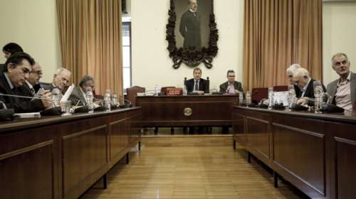 Τετράωρος καυγάς για την κλήση Καμμένου &amp;  Κοτζιά στη Βουλή