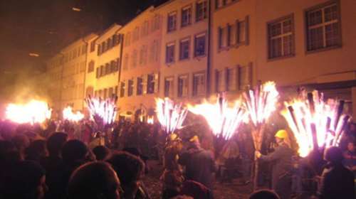 Χριστούγεννα στην Ήπειρο με το "αναμμένο πουρνάρι"