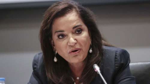 Ντόρα «αδειάζει» Καραμανλή: Για τα Μνημόνια φταίμε όλοι