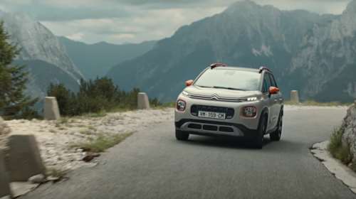 Πιο …φωτεινό έγινε το χριστουγεννιάτικο δέντρο του νέου Citroen C3 Aircross