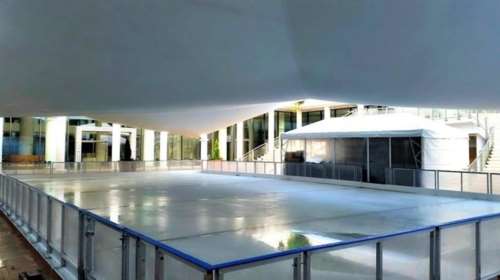 Παγοδρόμιο στο Μέγαρο Μουσικής για μικρούς και μεγάλους