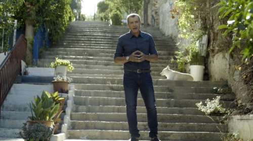 Θεοδωράκης: «Η Ελλάδα δεν είναι μόνο νησιά, μπικίνι, καλοκαίρι &amp; θάλασσα»