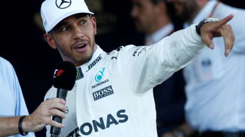 Η κατσάδα του Χάμιλτον στον ανιψιό του που ντύθηκε πριγκίπισσα &amp; η συγγνώμη