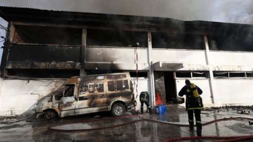 Υπό έλεγχο τέθηκε η μεγάλη πυρκαγιά στη ΒΙΠΕ Σίνδου