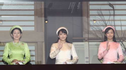 Η ανάποδη μοίρα της πριγκίπισσας που θα γίνει κοινή θνητή λόγω...  έρωτα