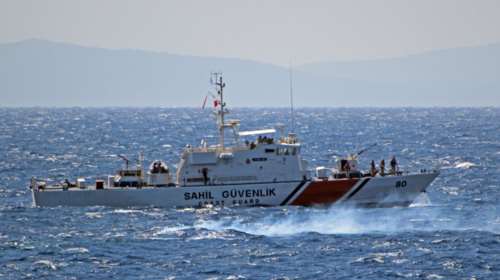 Καταγγελία ψαρά ότι τουρκική ακταιωρός εμβόλισε το καΐκι του