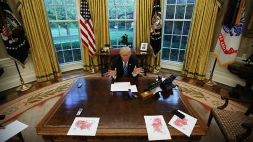 «Ωρα για αλλαγή καθεστώτος» προτρέπει τους Ιρανούς ο Τράμπ