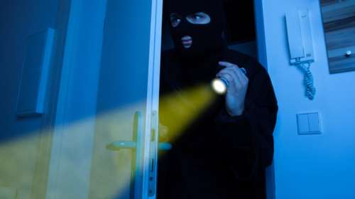 Κανένα ίχνος των δραστών της διάρρηξης της δεκαετίας στον Βόλο