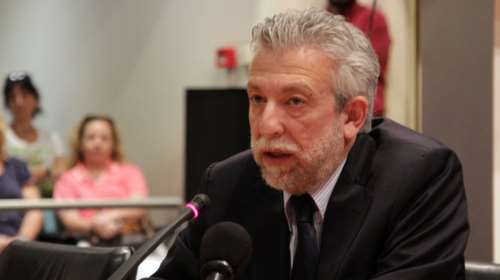 Κοντονής: Να μη μιλούν όσοι ευθύνονται για τη σύλληψη Οτσαλάν