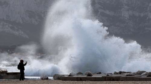 Σαρώνει τη Γαλλία η καταιγίδα Ελεανόρ: 5 νεκροί, 3 αγνοούμενοι