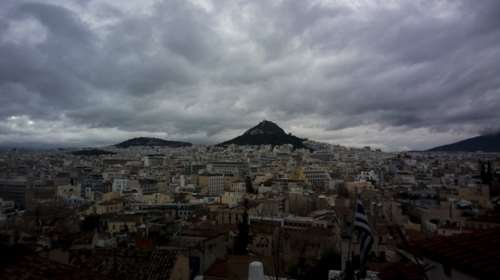 Καιρός: Νεφώσεις, βροχές και θερμοκρασίες άνοιξης