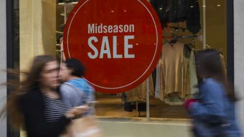 Πρεμιέρα των χειμερινών εκπτώσεων-μέχρι πότε θα διαρκέσουν