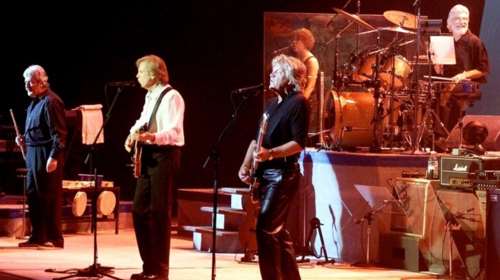 &quot;Έφυγε&quot; στα 76 του ο τραγουδιστής των Moody Blues (ΒΙΝΤΕΟ)