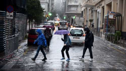 Νέο κύμα κακοκαιρίας με καταιγίδες και χιόνια στα ορεινά