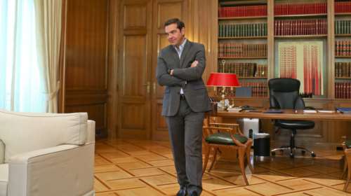Σε πολιτικό ναρκοπέδιο για τον Τσίπρα εξελίσσεται το Σκοπιανό